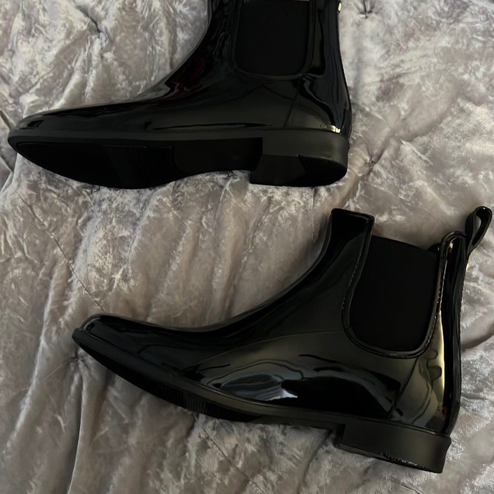 Rain boot
